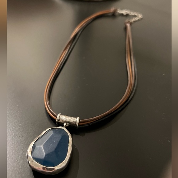 Silpada 925 sterling silver and blue jade necklace. - Picture 2 of 6